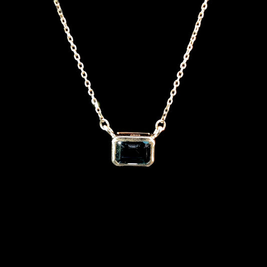 166552 - .50ctw topaz necklace