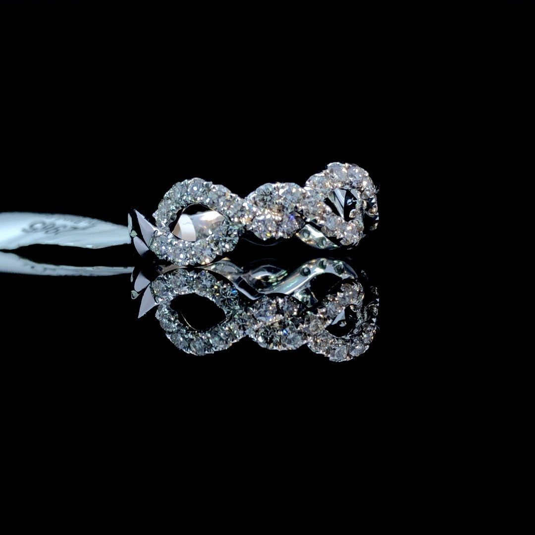 162965 - 1.11 ctw diamond ring