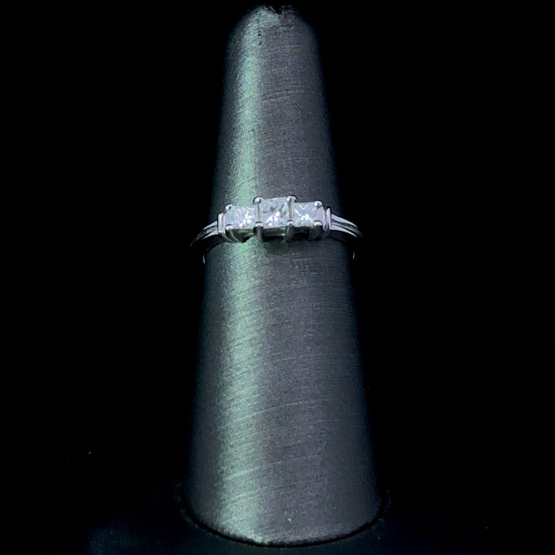 128818 - .50 ctw diamond ring