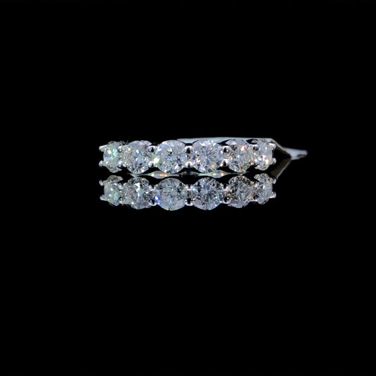 162968 - 1.27 ctw diamond band