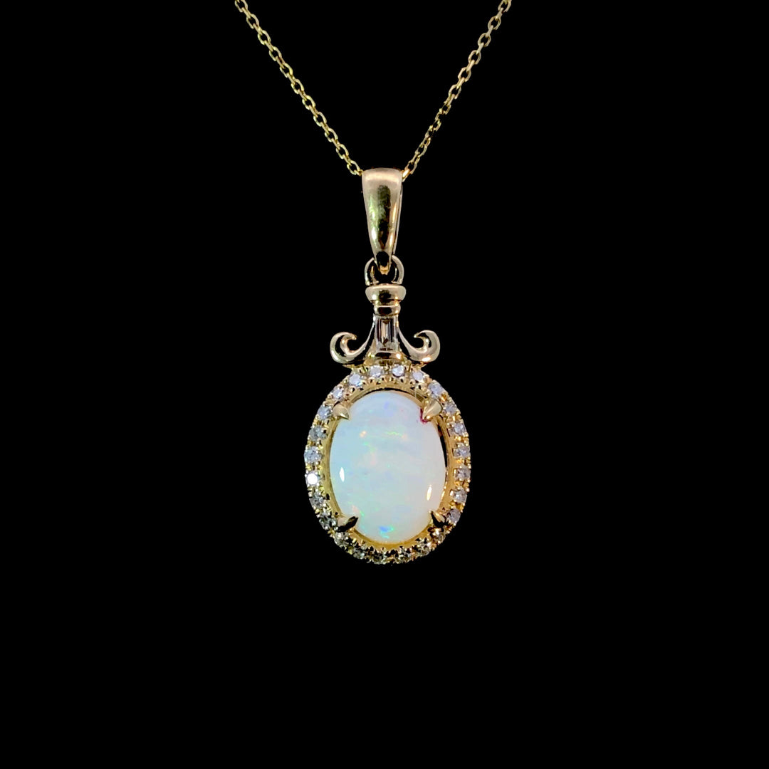 167117 - Opal and diamond pendant