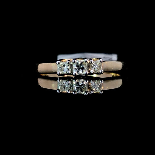 158773 - .25 ctw diamond ring