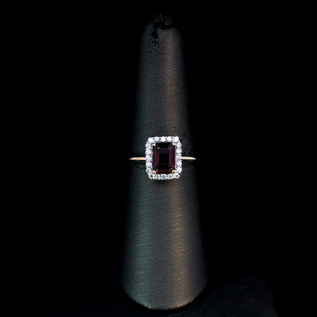 166536 - 1.00ctw garnet ring