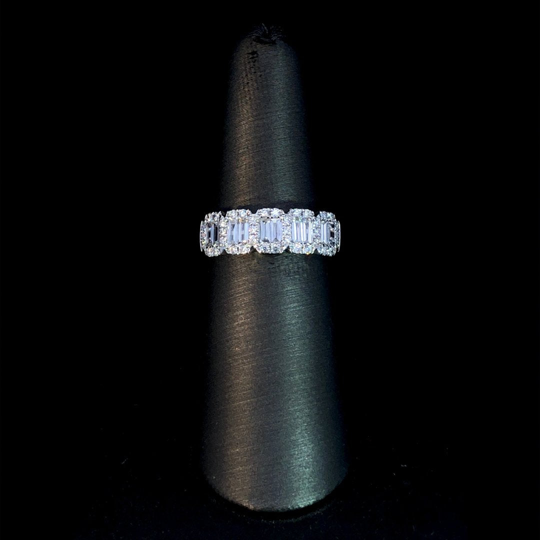 163714 - .69 ctw diamond ring