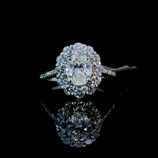 166120 - 2.14 ctw diamond ring