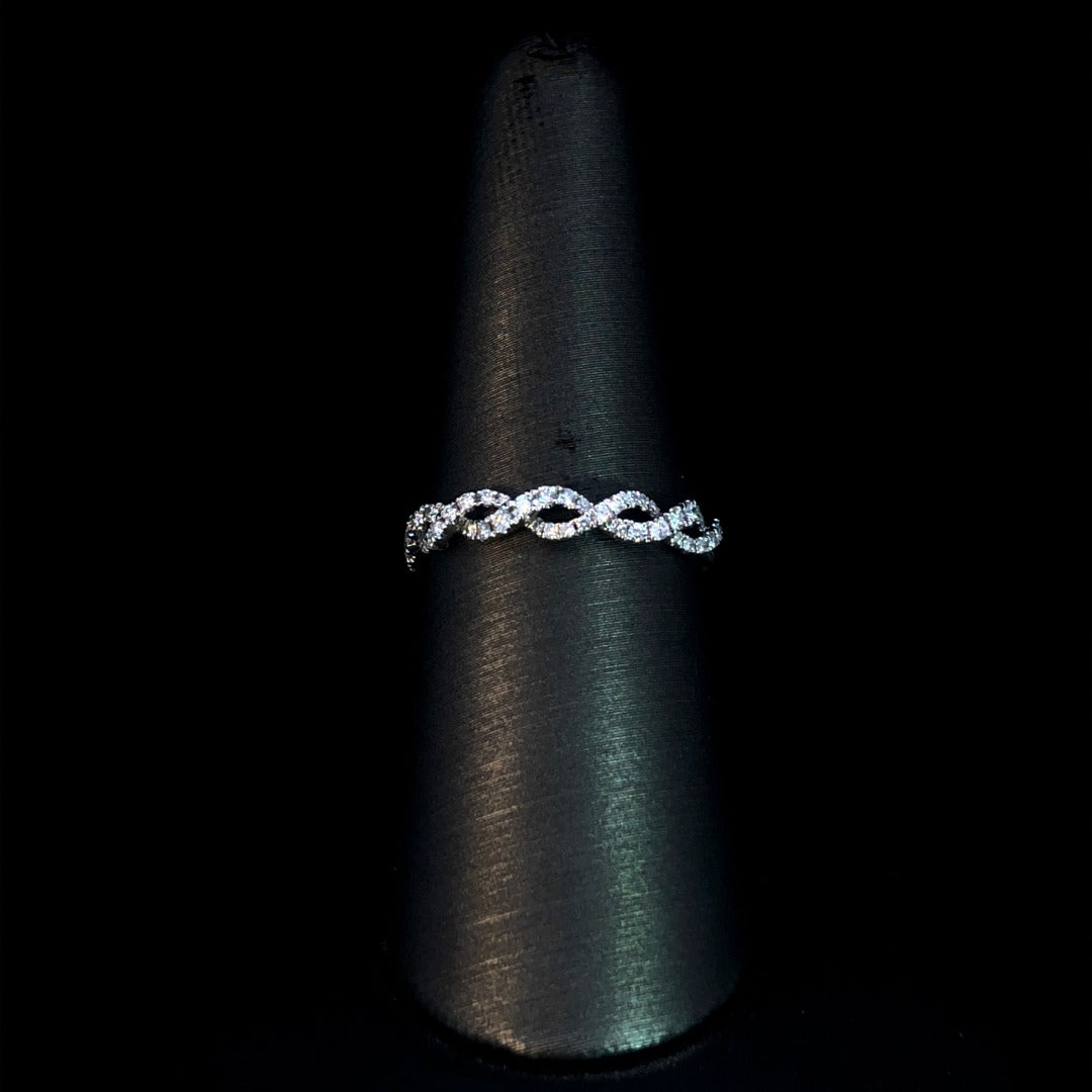 163215 - .24 ctw diamond band