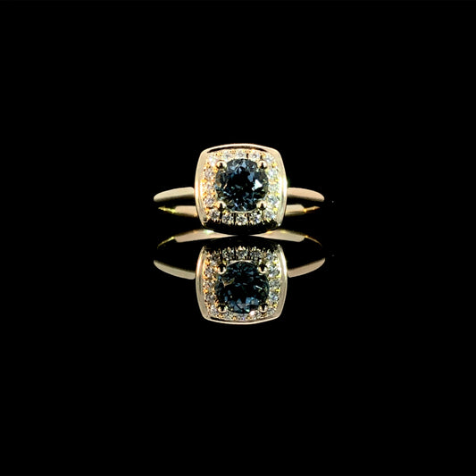 164654 - .64 ctw aquamarine and diamond ring