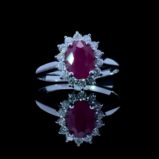 159927 - Ruby and diamond ring