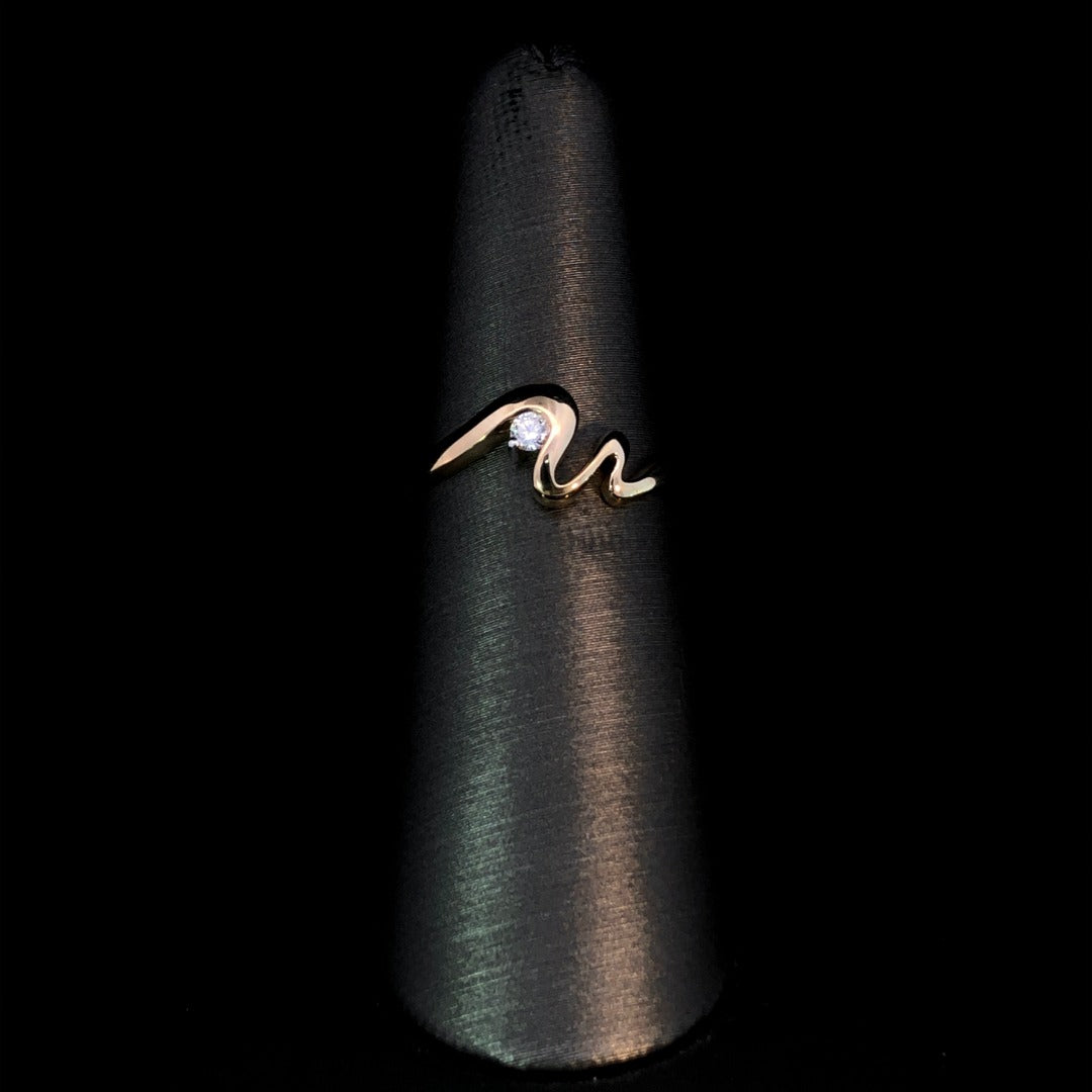 163047 - .06 ctw diamond ring