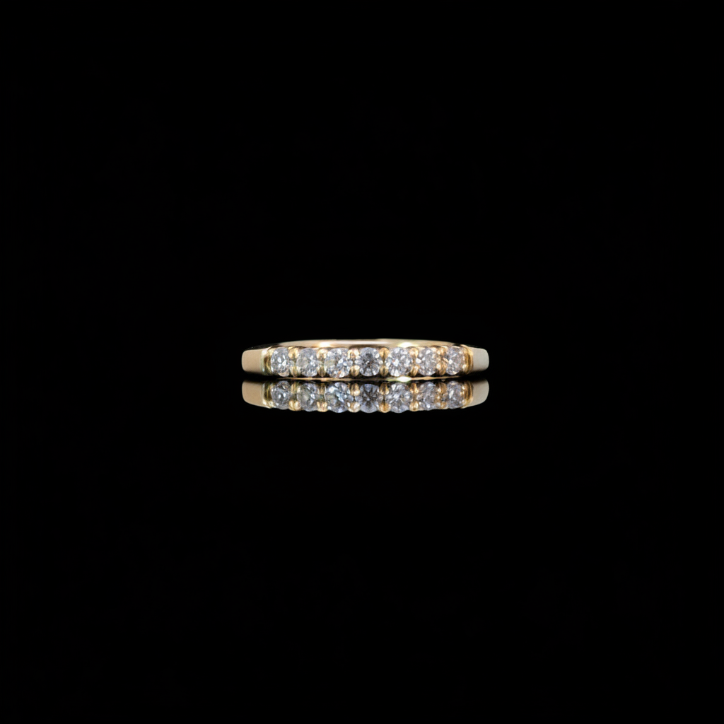 164990 - .23 ctw diamond band