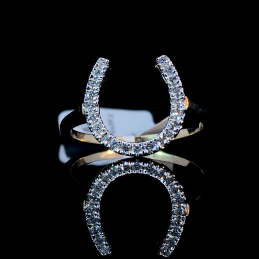 160874 - .20 ctw diamond ring