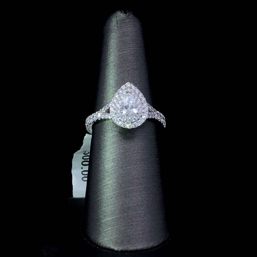 158677 - .93 ctw pear shaped diamond ring