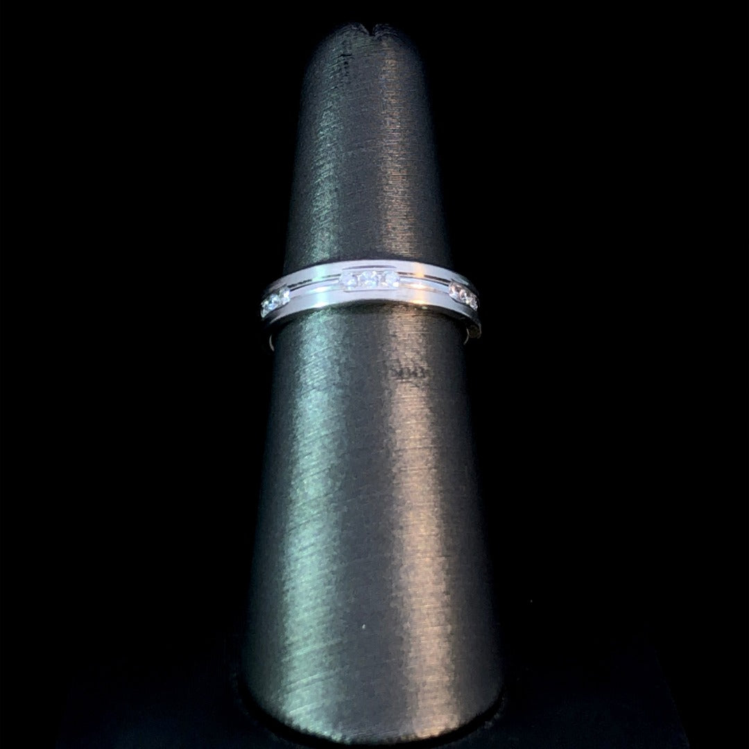 122118 - .36 ctw diamond band