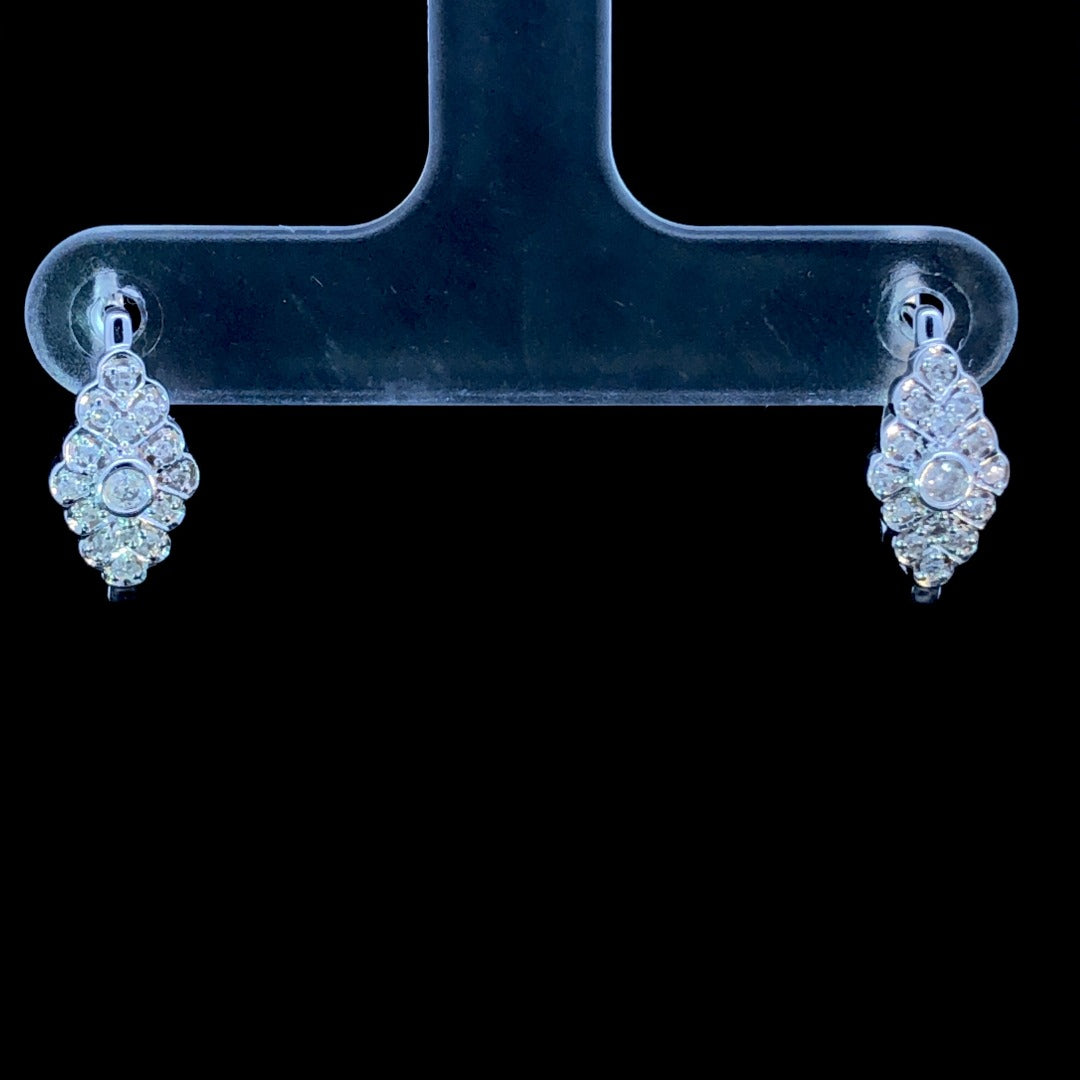 157360 - .19 ctw diamond earrings