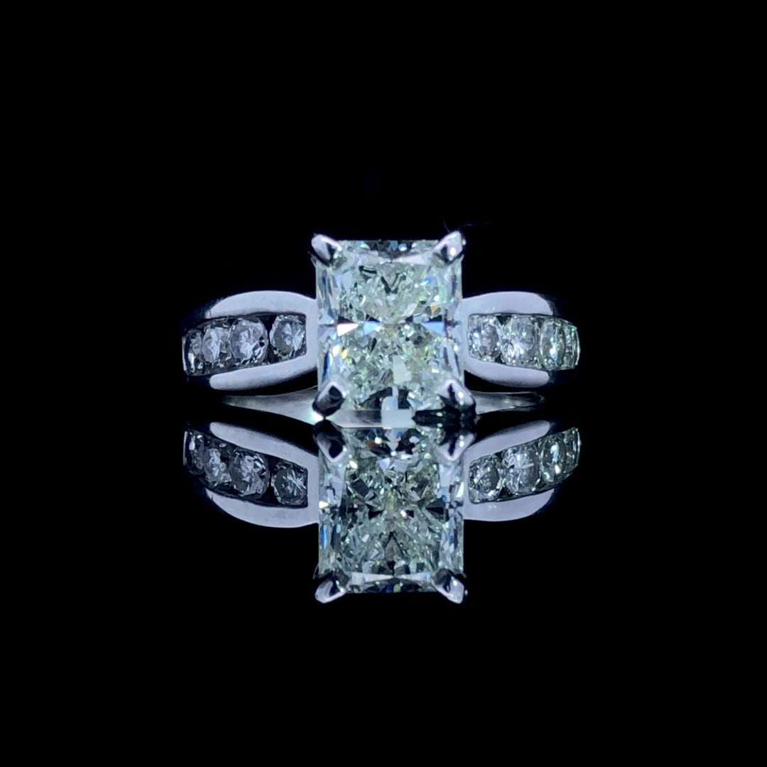 162681 - 2.46ctw diamond ring