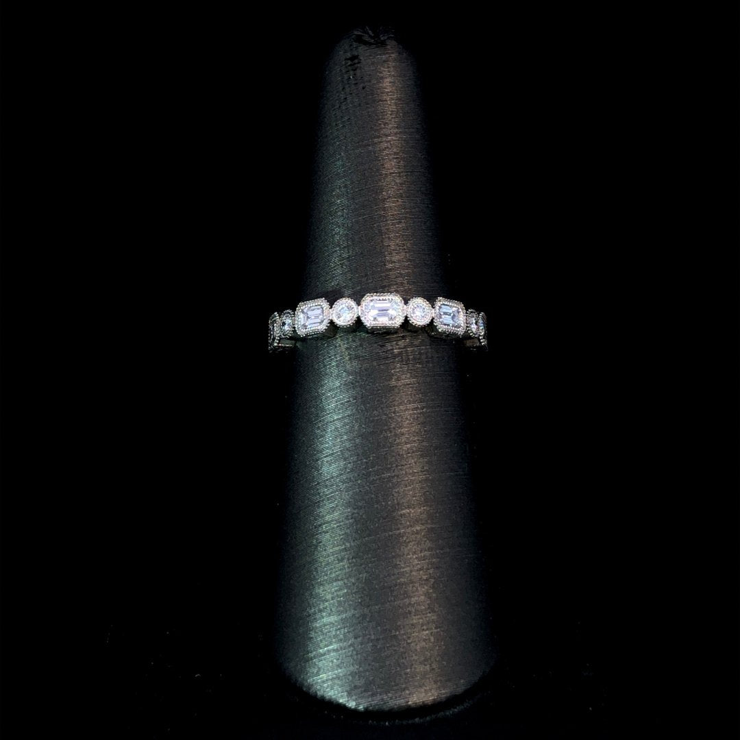 163638 - .90 ctw diamond band