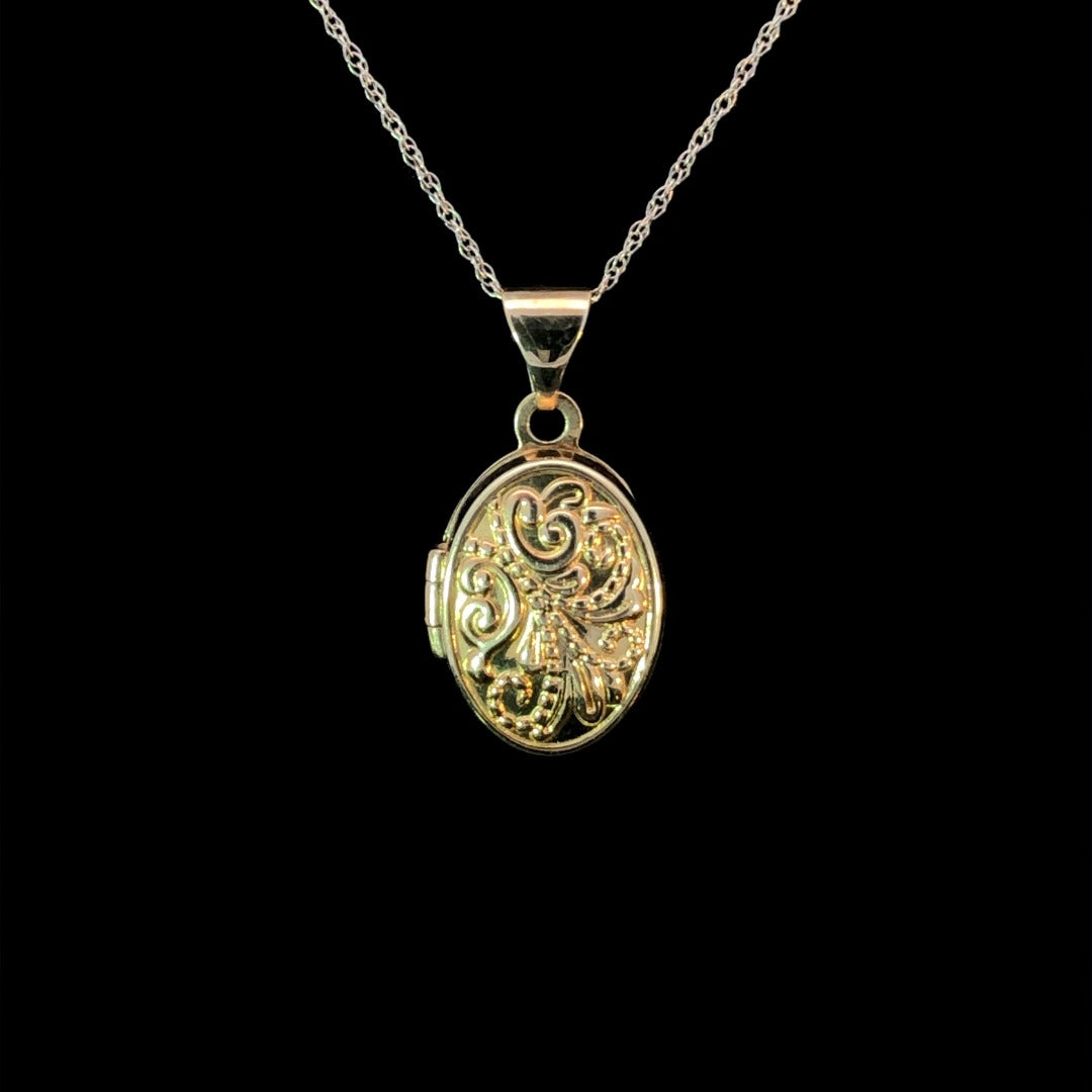 Gold pendant