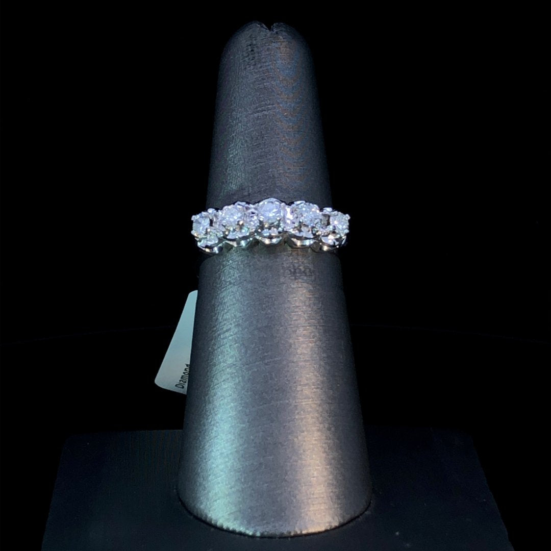 162239 - .35 ctw diamond ring