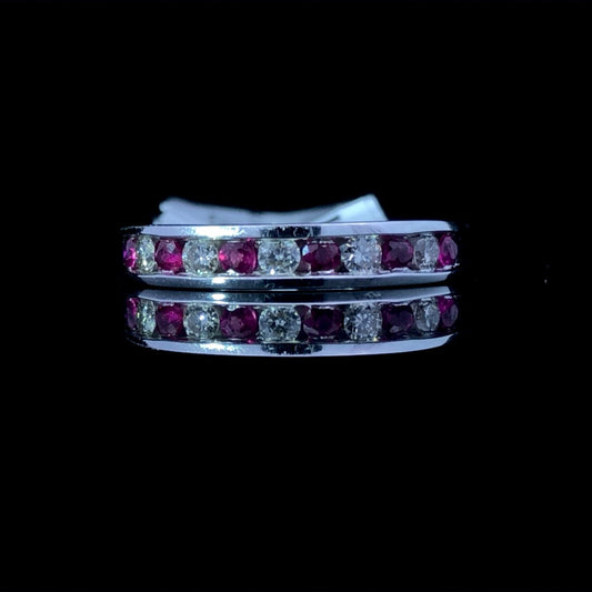 157197 - .40 ctw diamond and ruby ring