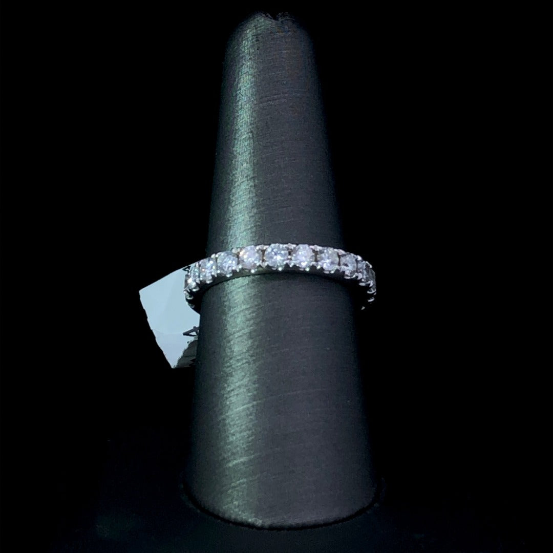 157054 - 1.60 ctw diamond band