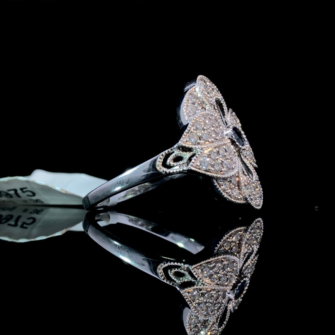 159975 - .63 ctw sapphire and diamond ring