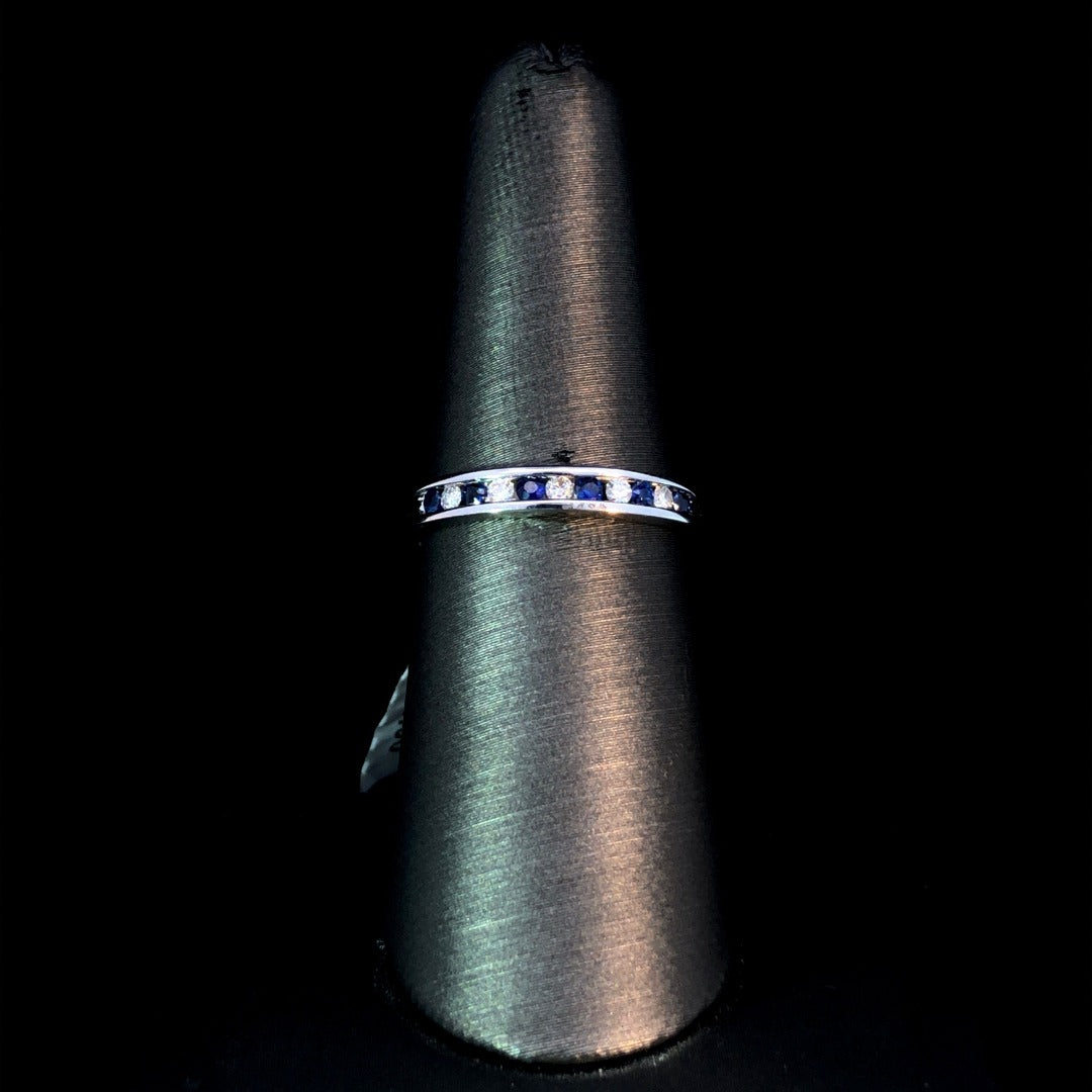 157359 - .20 ctw sapphire and diamond band