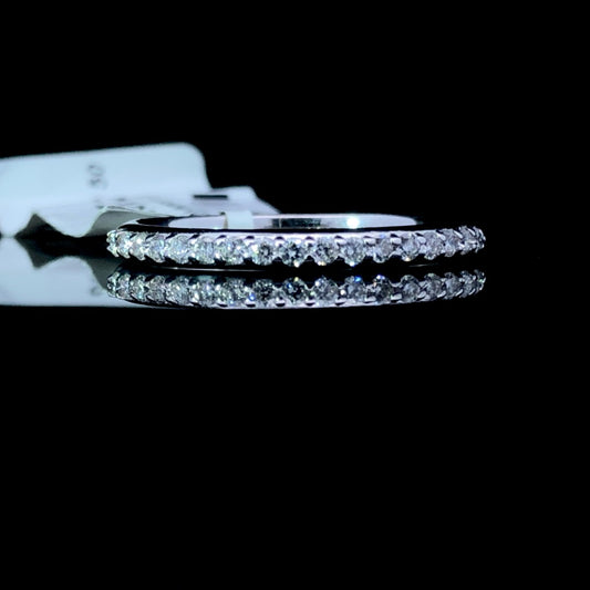 157293 - .22 ctw diamond band