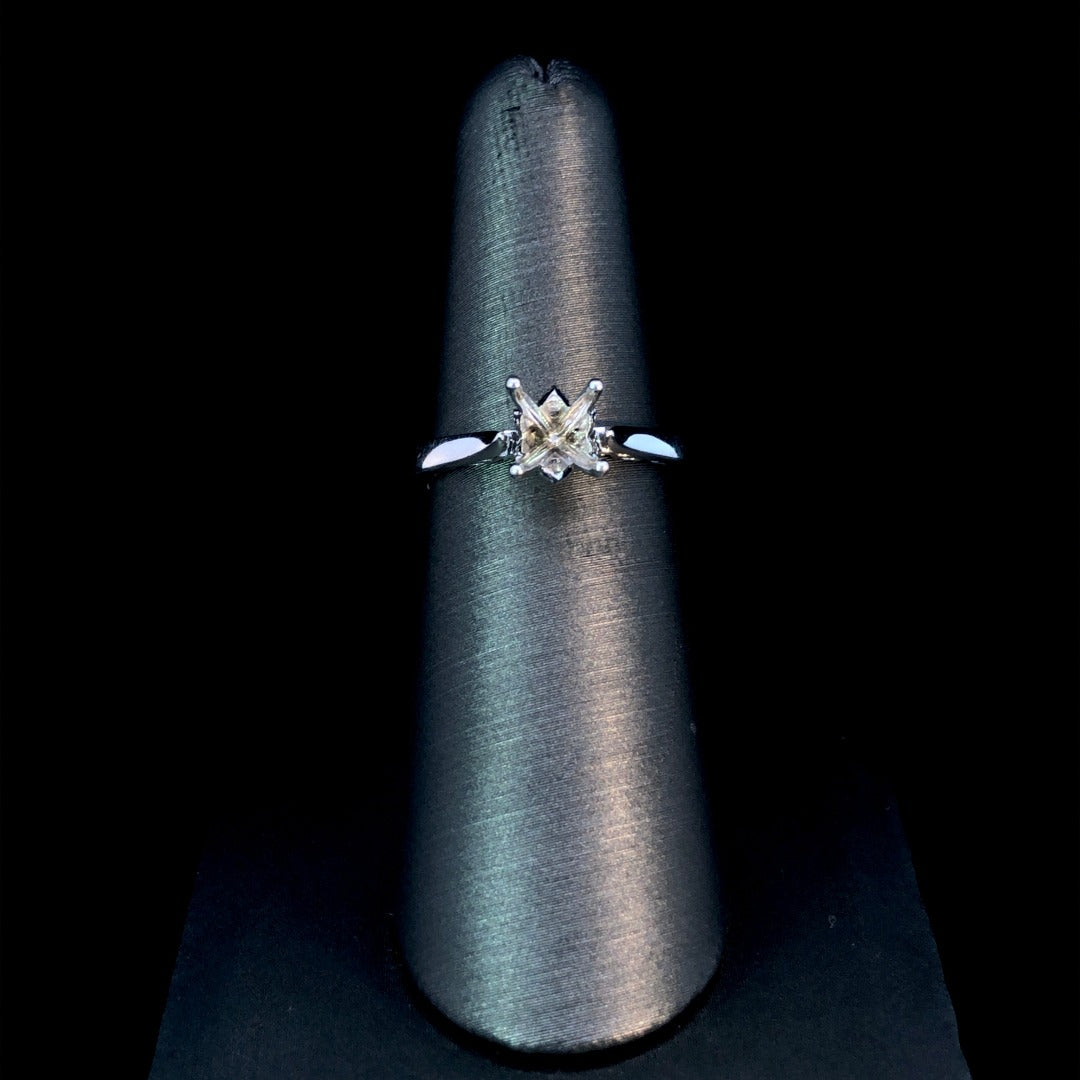 143726 - .03 ctw diamond semi mount