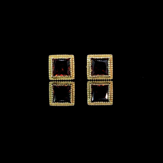 165569 - Garnet and diamond earrings