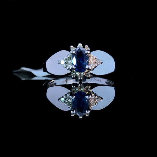 118909 - .15 ctw sapphire and diamond ring