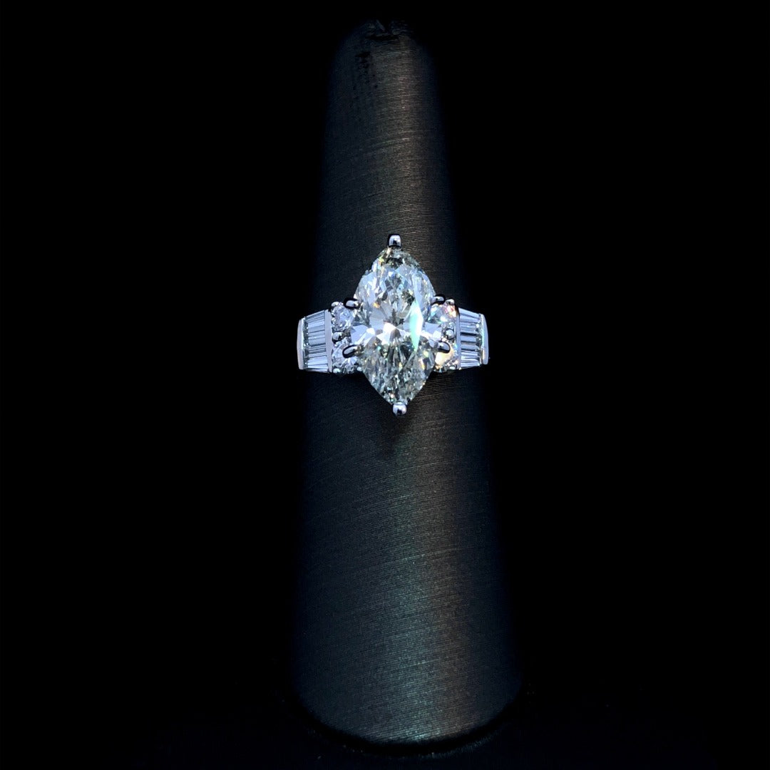 162438 - 3.88 ctw diamond ring
