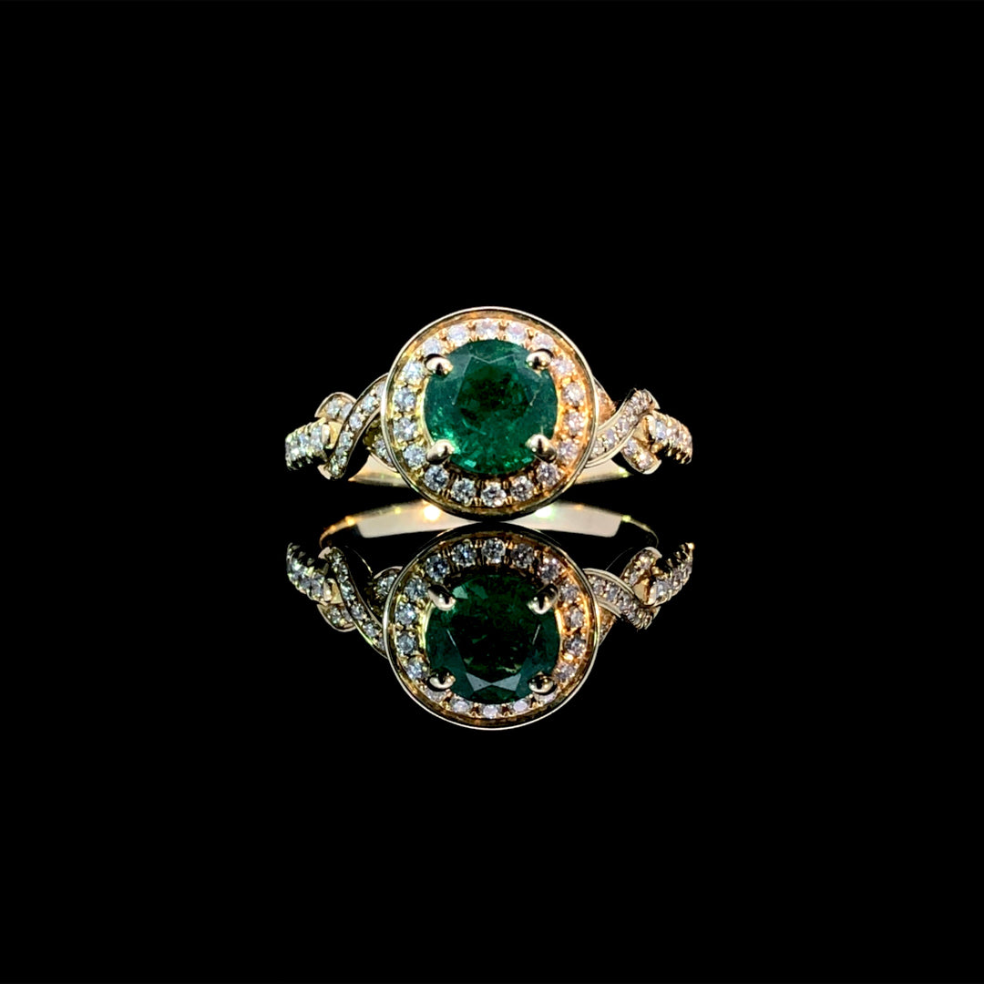 165787 - 1.11 ctw emerald and diamond ring