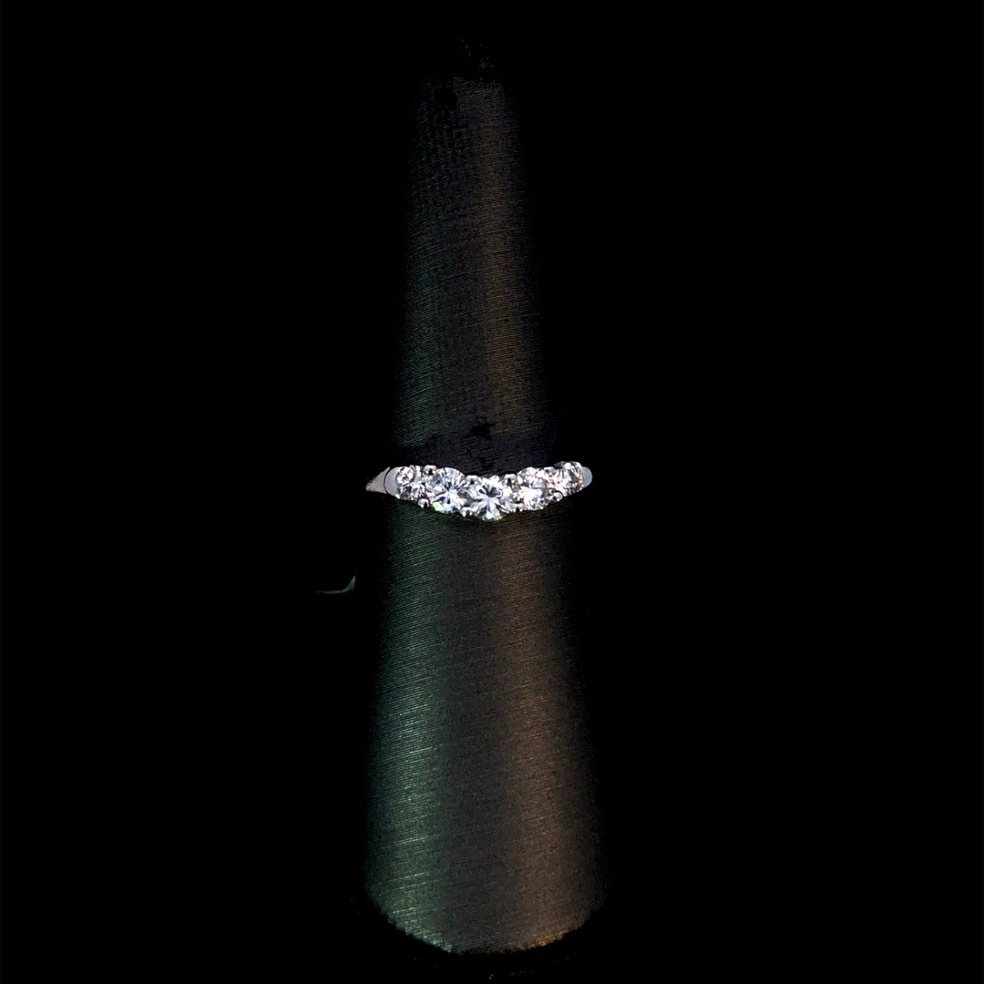 162518 - .49ctw diamond band