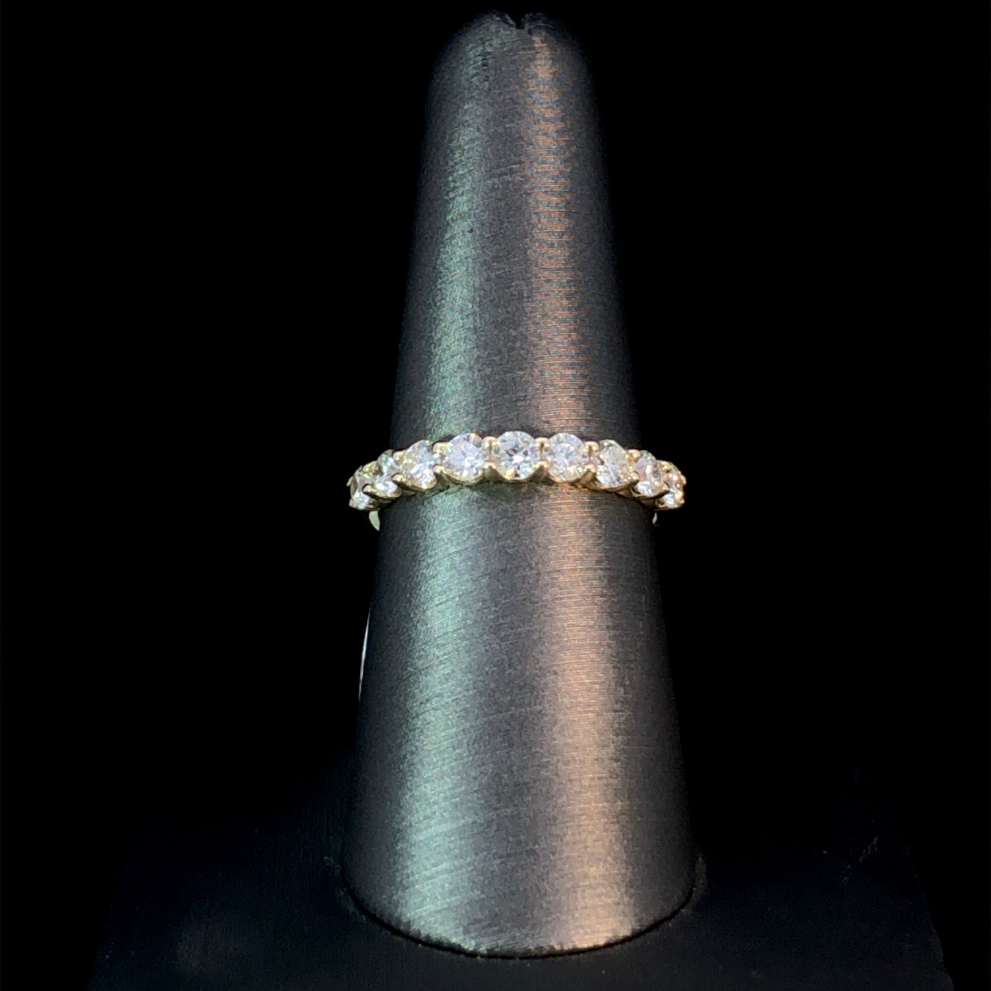 1.00 ctw diamond band