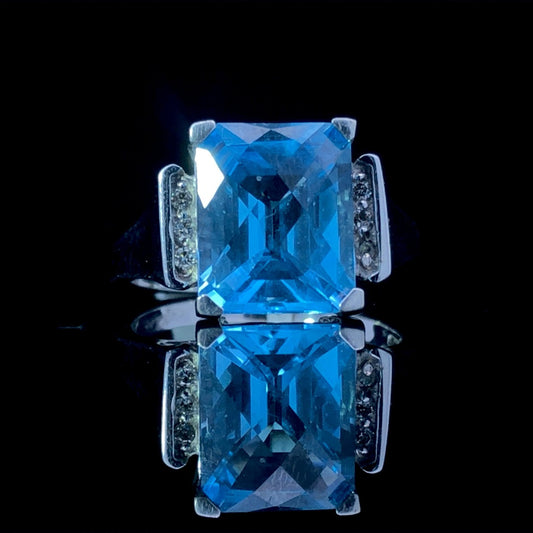 Blue topaz ring