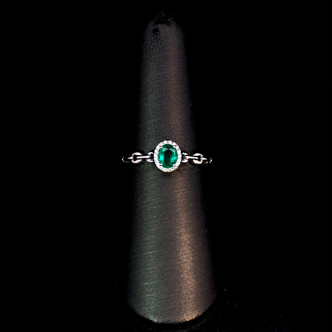 163233 - .34 ctw emerald and diamond ring