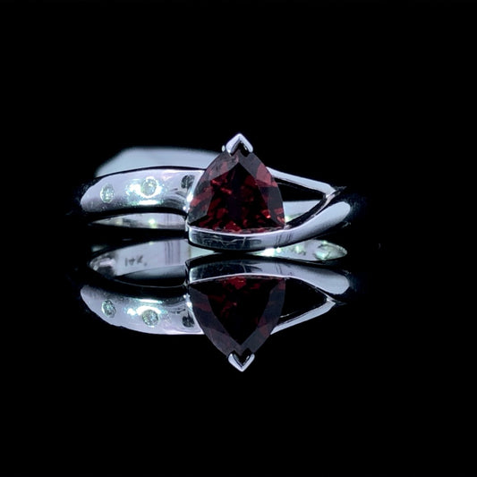 Garnet and diamond ring