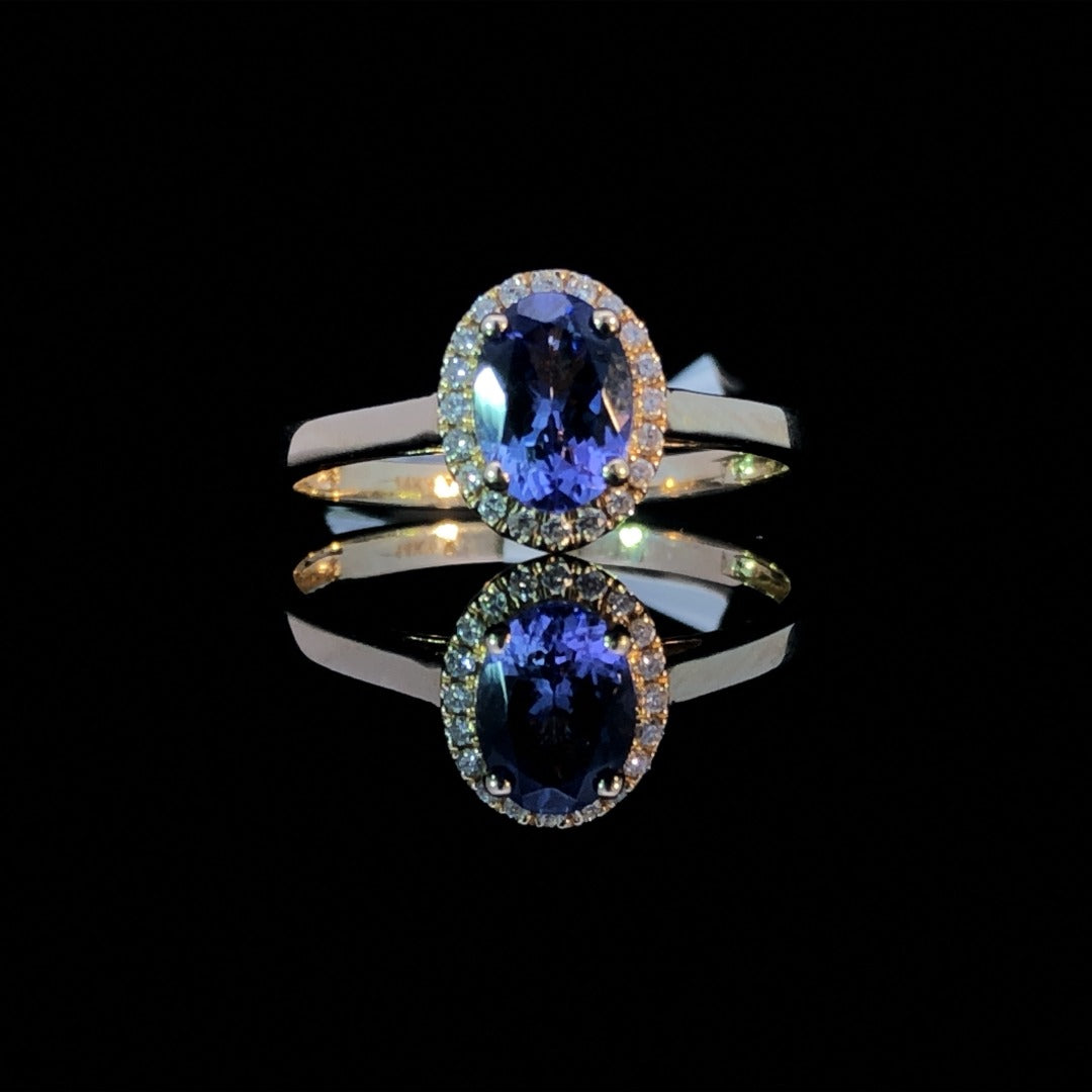 161830 - Tanzanite and diamond ring