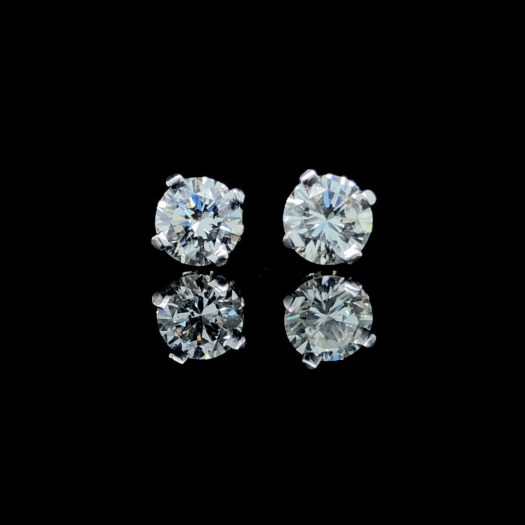 .80 ctw diamond stud earrings