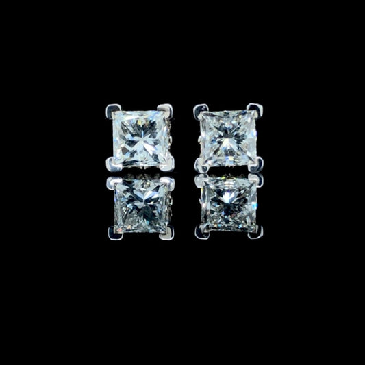 161041 - 1.42 ctw diamond studs