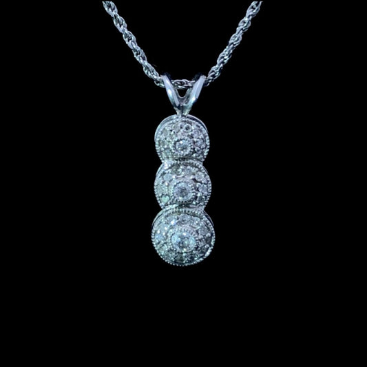 147578 - .24 ctw diamond pendant