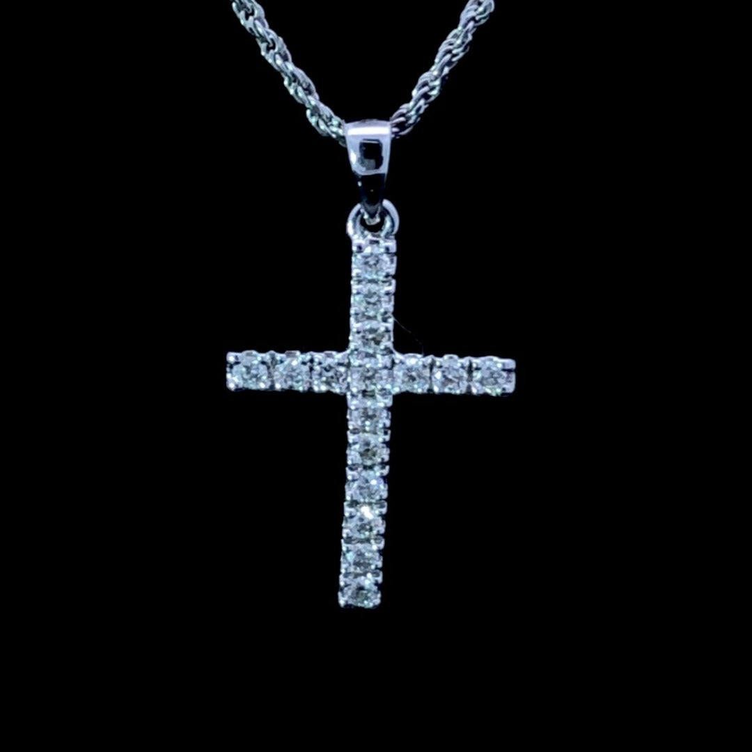 .25 ctw diamond pendant