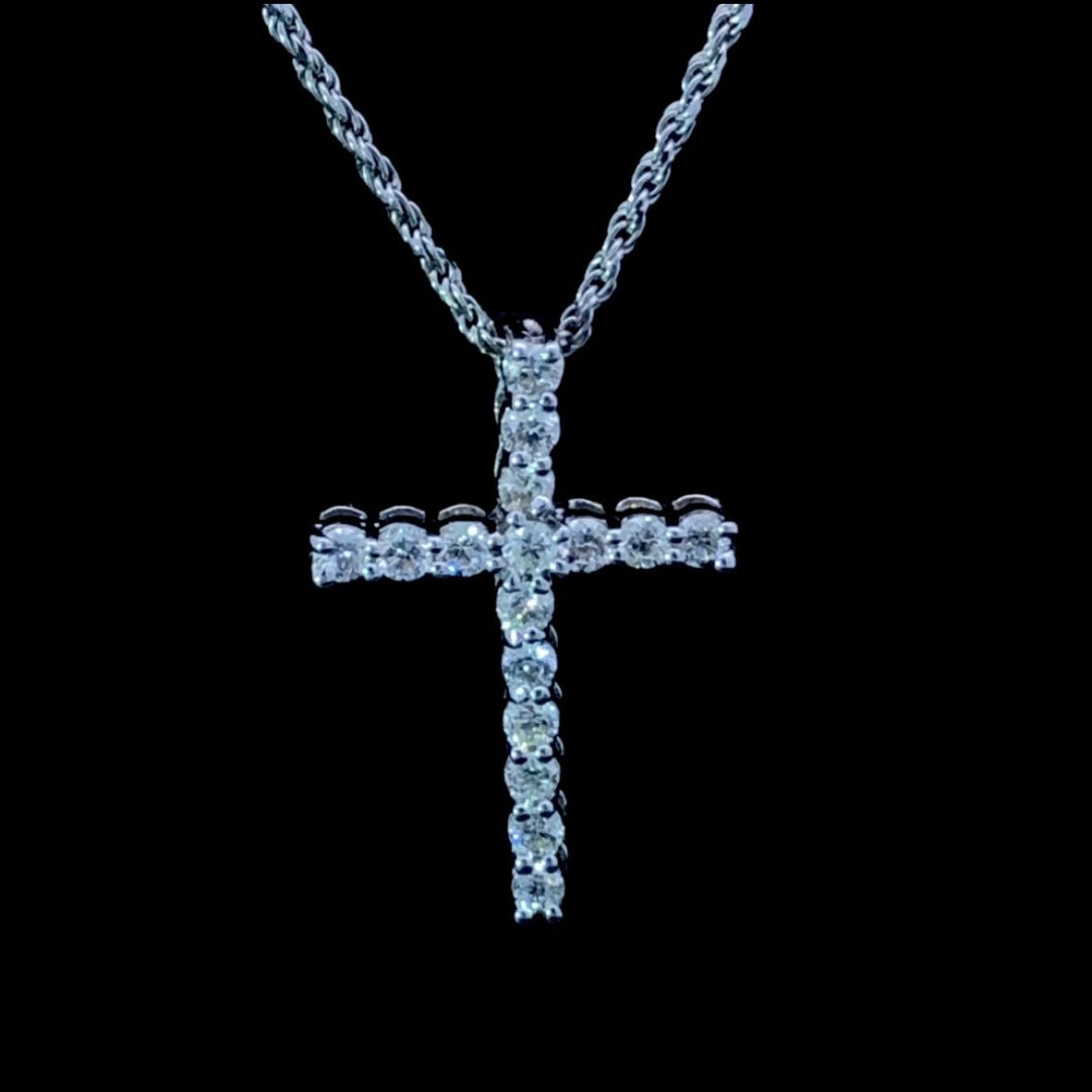 .48 ctw diamond pendant