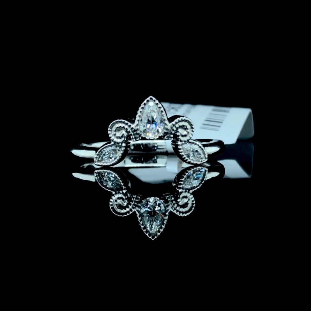 156397 - .32 ctw diamond band