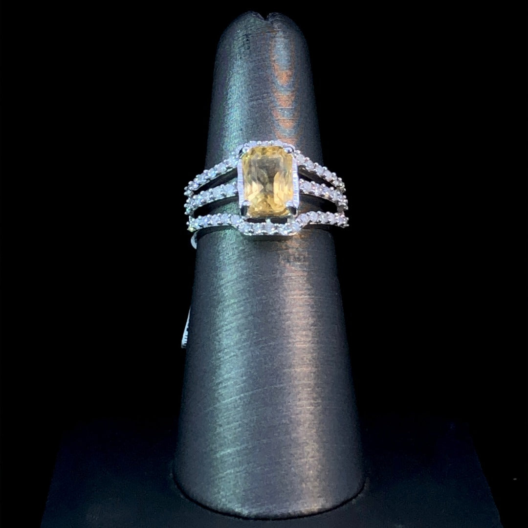 138105 - .50 ctw Citrine and diamond ring