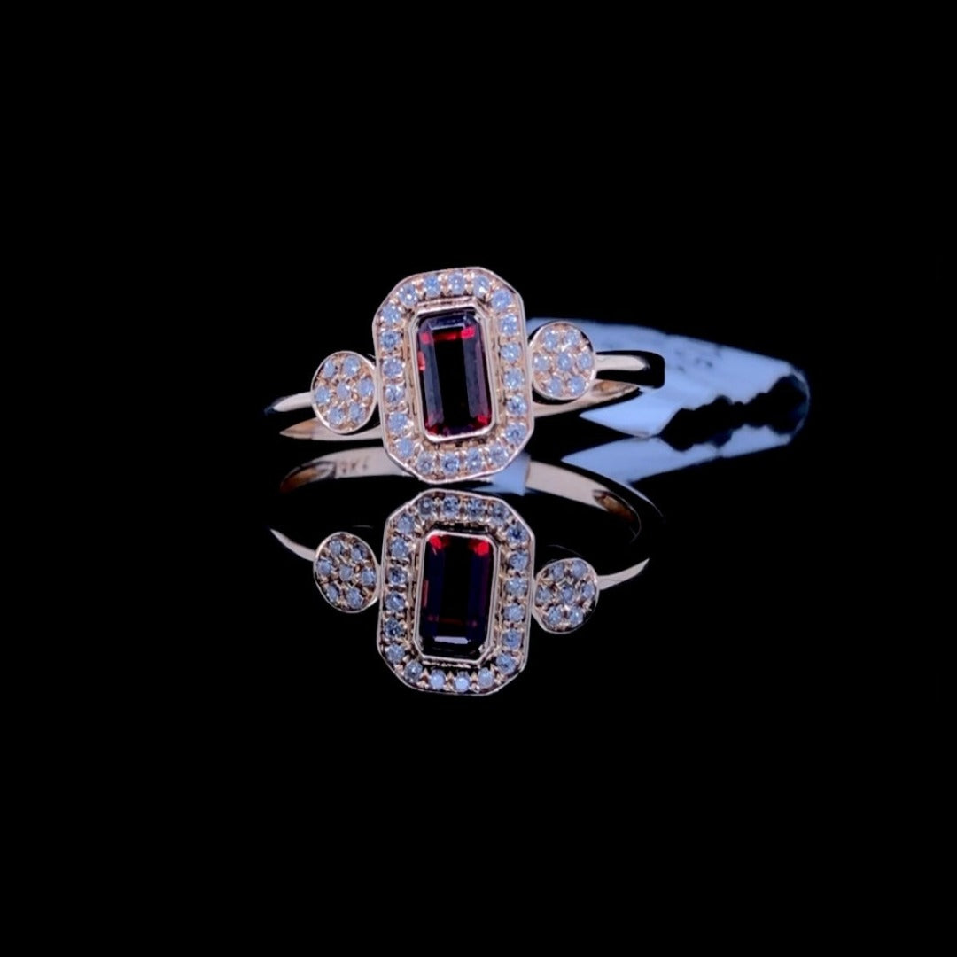 151182 - .54 ctw garnet and diamond ring