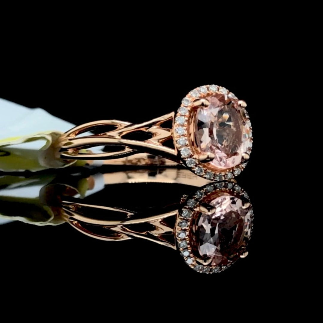 155546 - 1.14 ctw Morganite and diamond ring