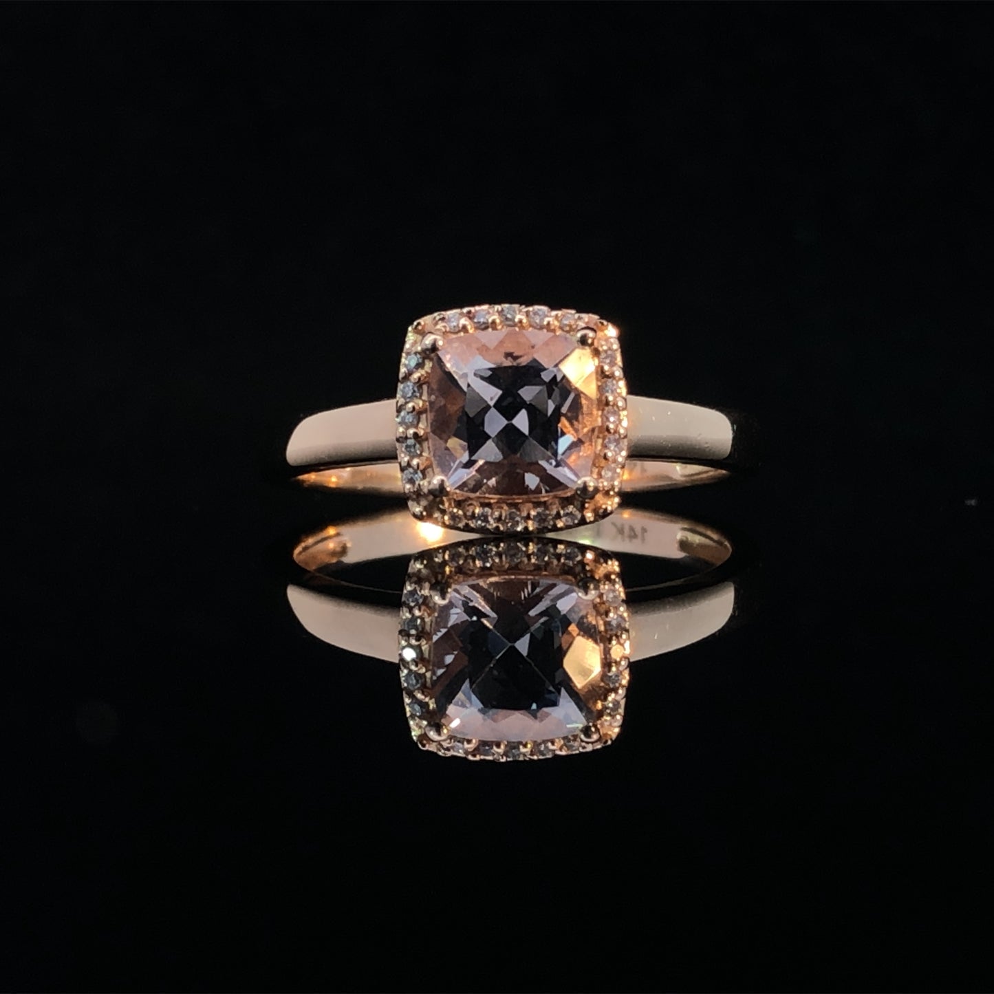 147110 - .93 ctw morganite and diamond ring