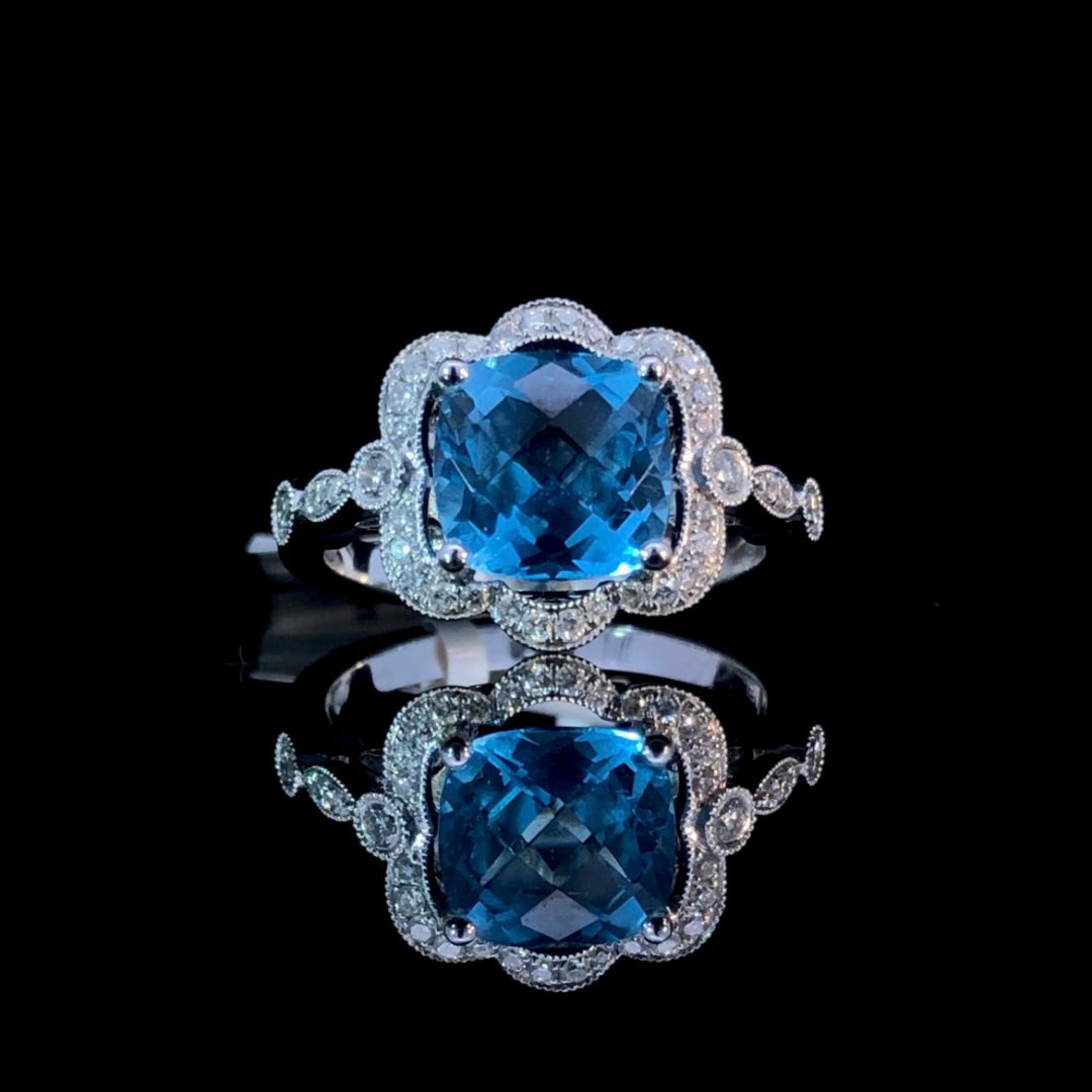 157647 - 3.11 ctw blue topaz ring