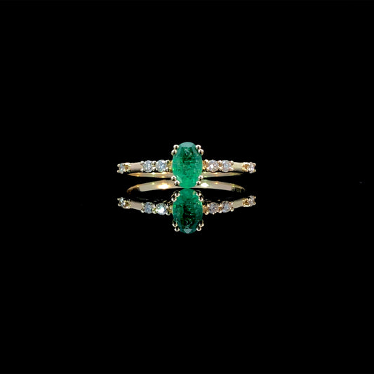 165864 - 0.61ctw emerald diamond ring